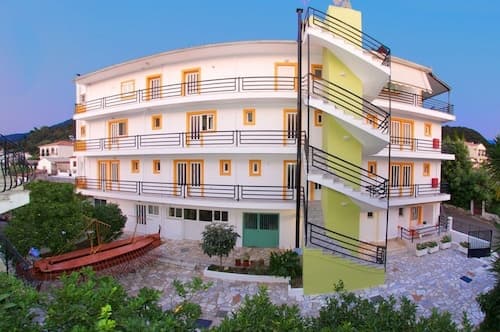 Remezzo Apartments