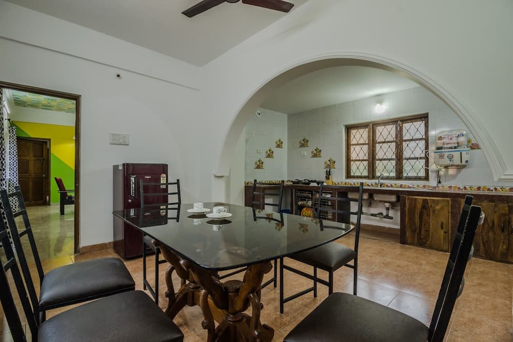 OYO 23075 Home Modern 3BHK Villa Saligao