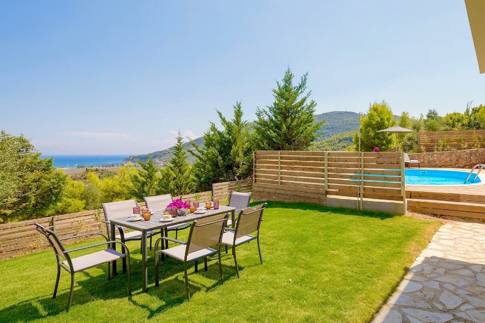 Açık havada yemek servisi