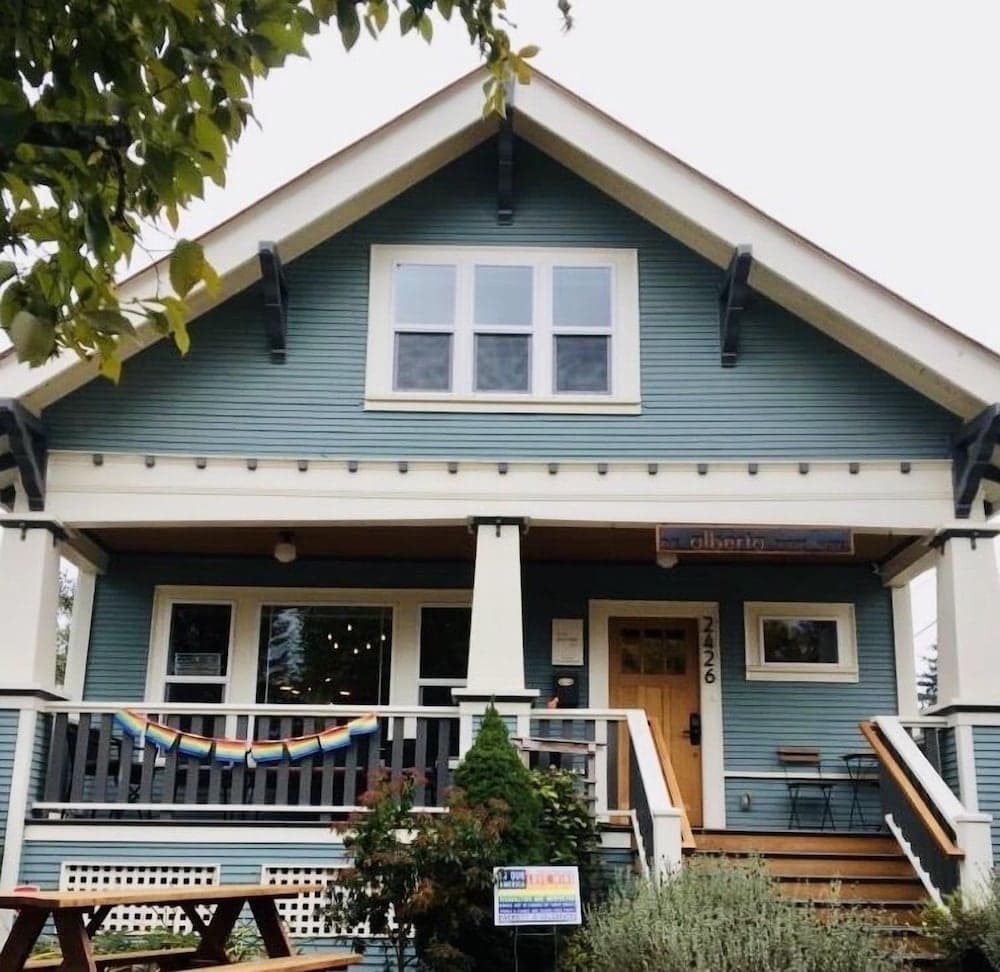 The Alberta Petite Hotel