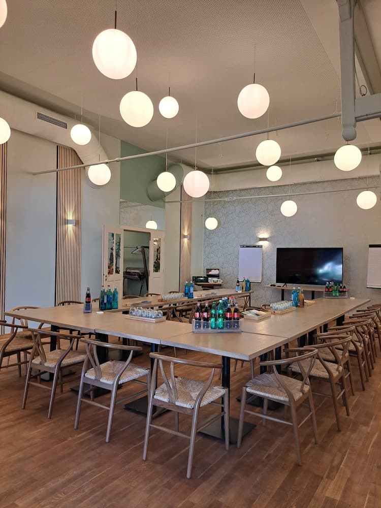 Toplantı salonu/imkânları