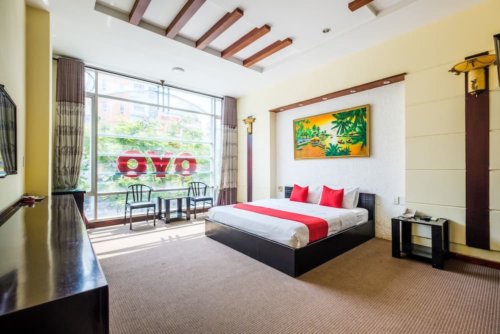 Coop's Hotel & Apartments