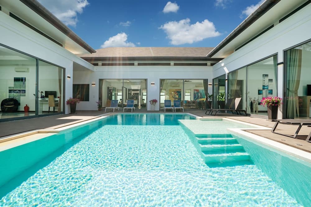 Villa Destiny