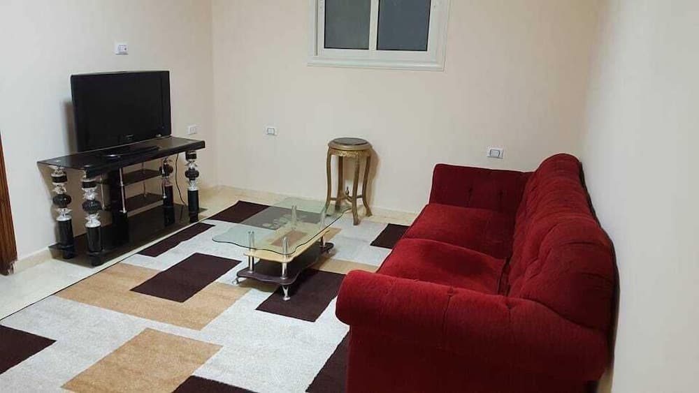 Mr Brown Sugar Pyramids View Hotel