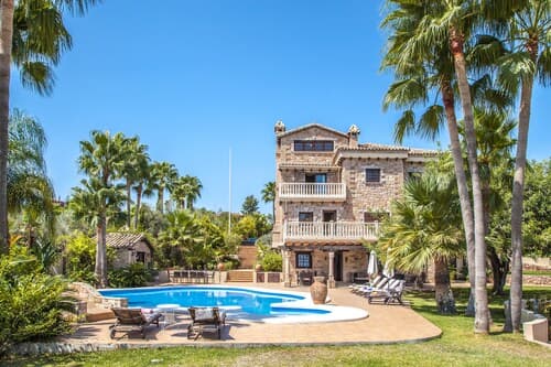 Cubo's Villa Dos Reyes