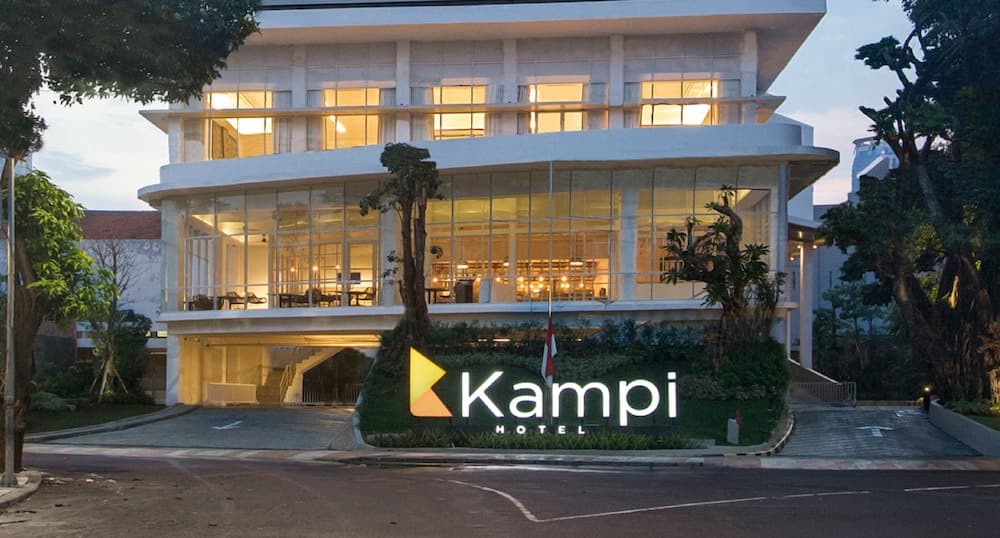 Kampi Hotel Tunjungan – Surabaya