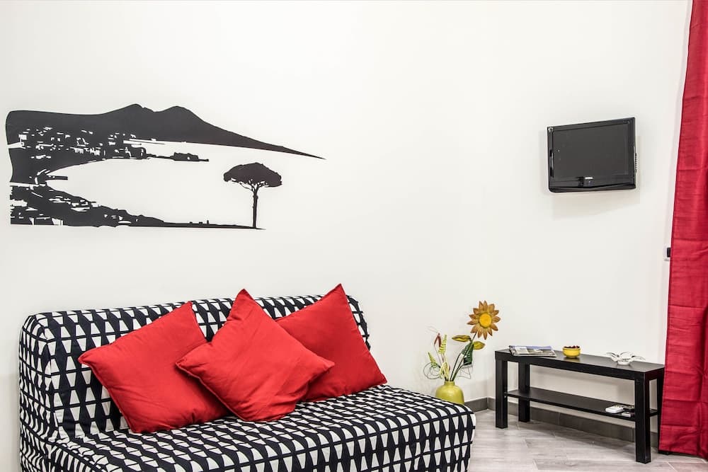 San Cosmo's Flat Naples Centre