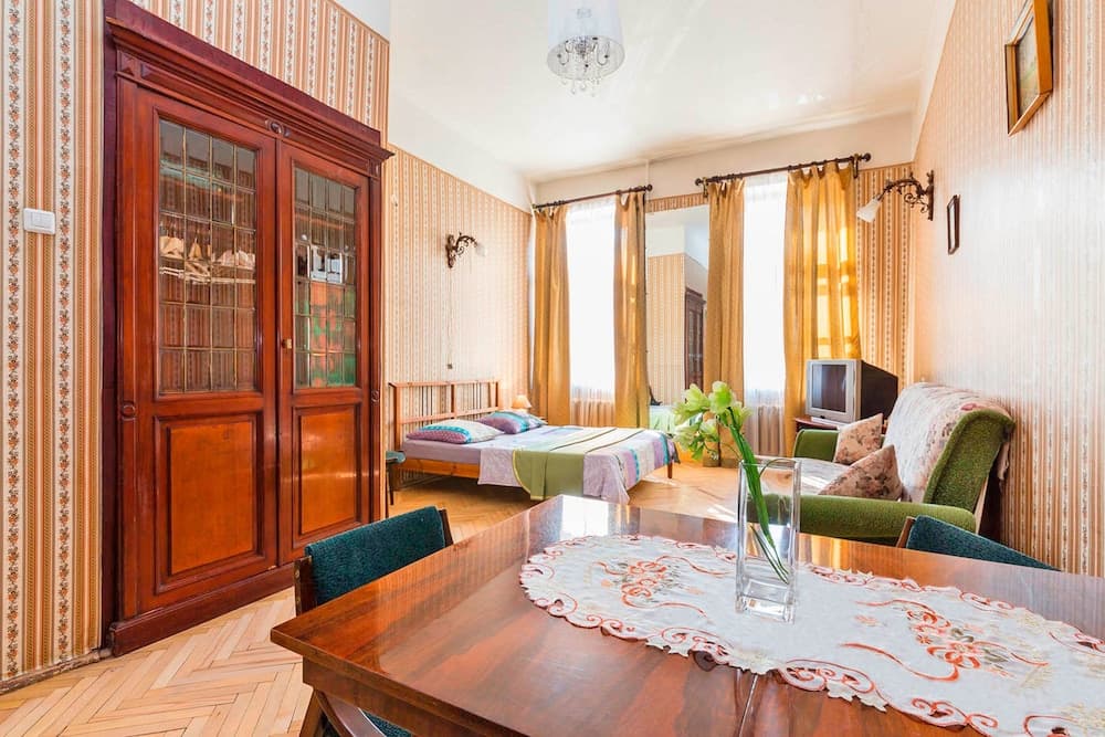 Feelathome on Lower Nevsky