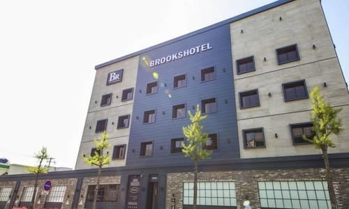 Brooks Hotel