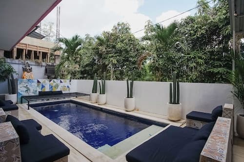 Margarita Surf Hostel Canggu