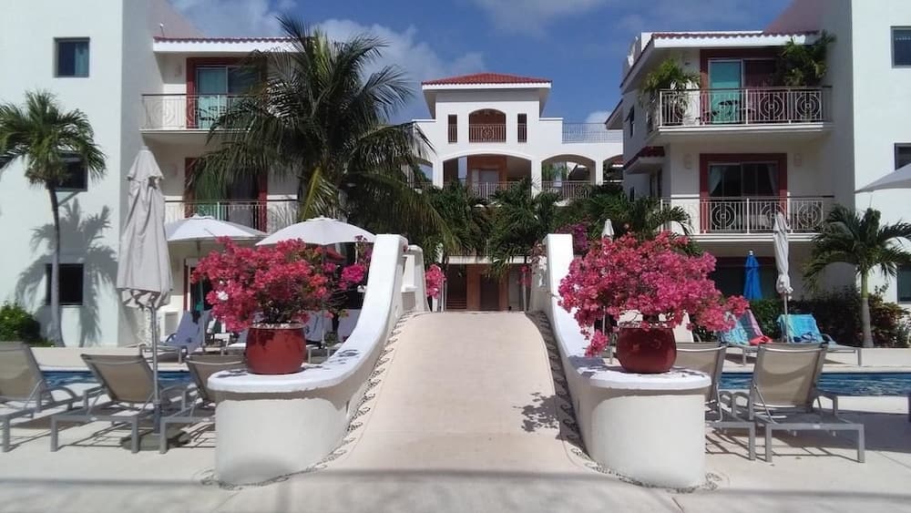 Konaklama yerinin ön cephesi