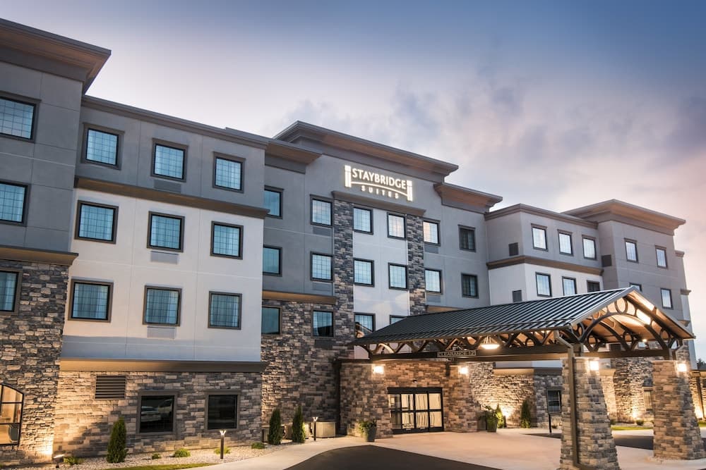 Staybridge Suites Wisconsin Dells - Lake Delton by IHG