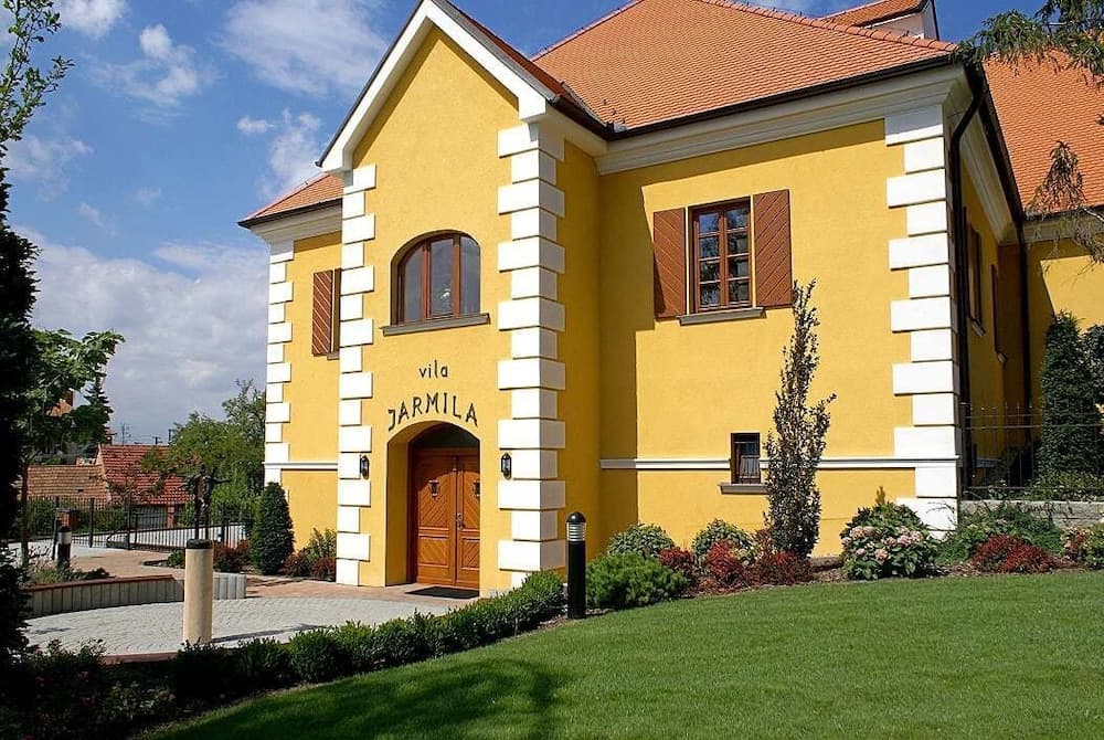 Hotel Akademie a depandance Vila Jarmila