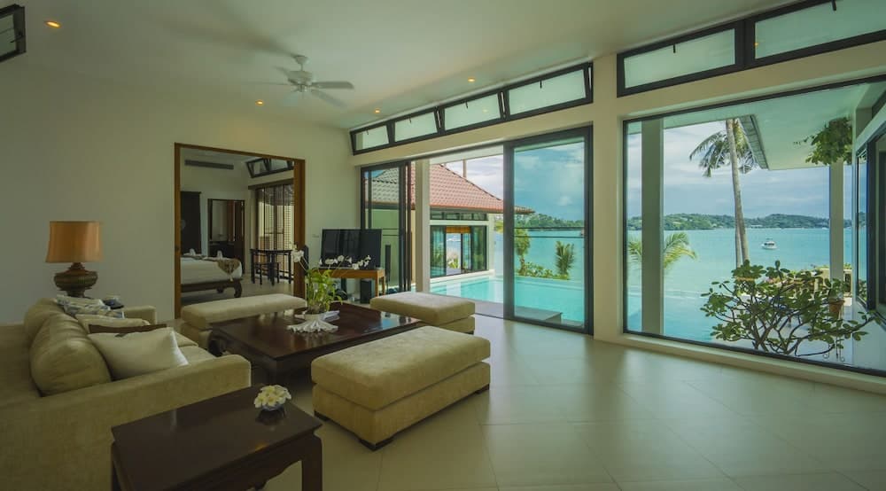 Stunning Oceanview Villa Taipan