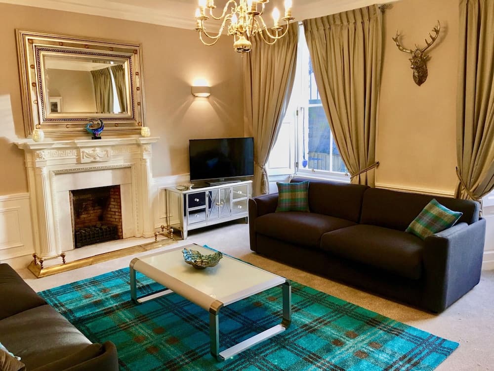 Escape To Edinburgh @ Abercromby Place