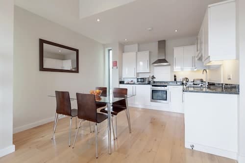 Roomspace Apartments -Marquis Court