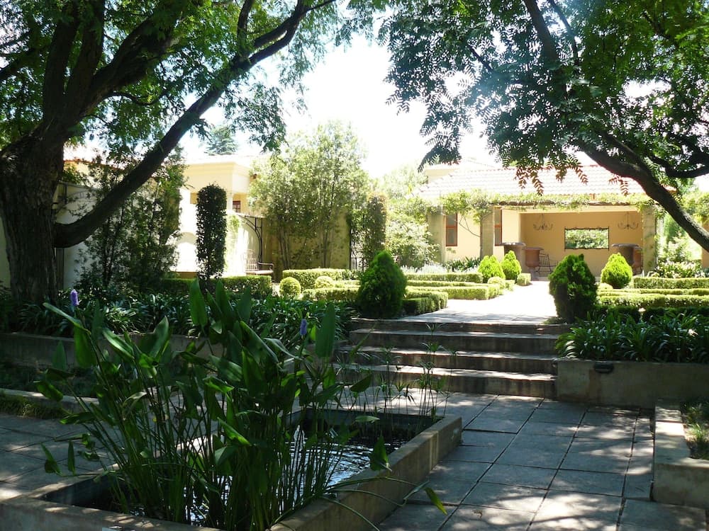 The Moon and Sixpence Garden Guest House