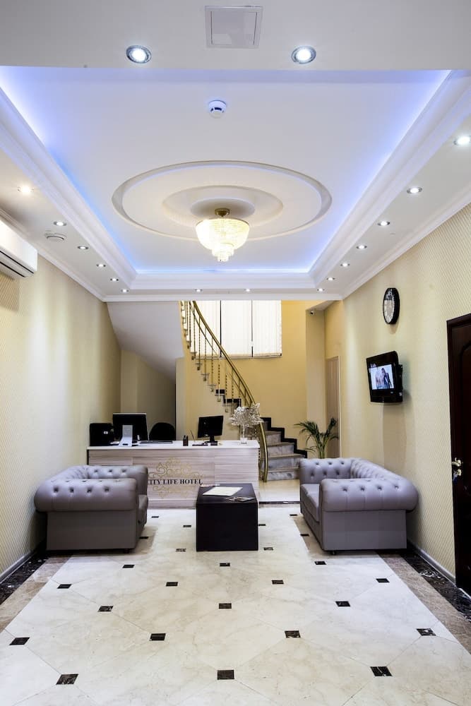 City Life Hotel