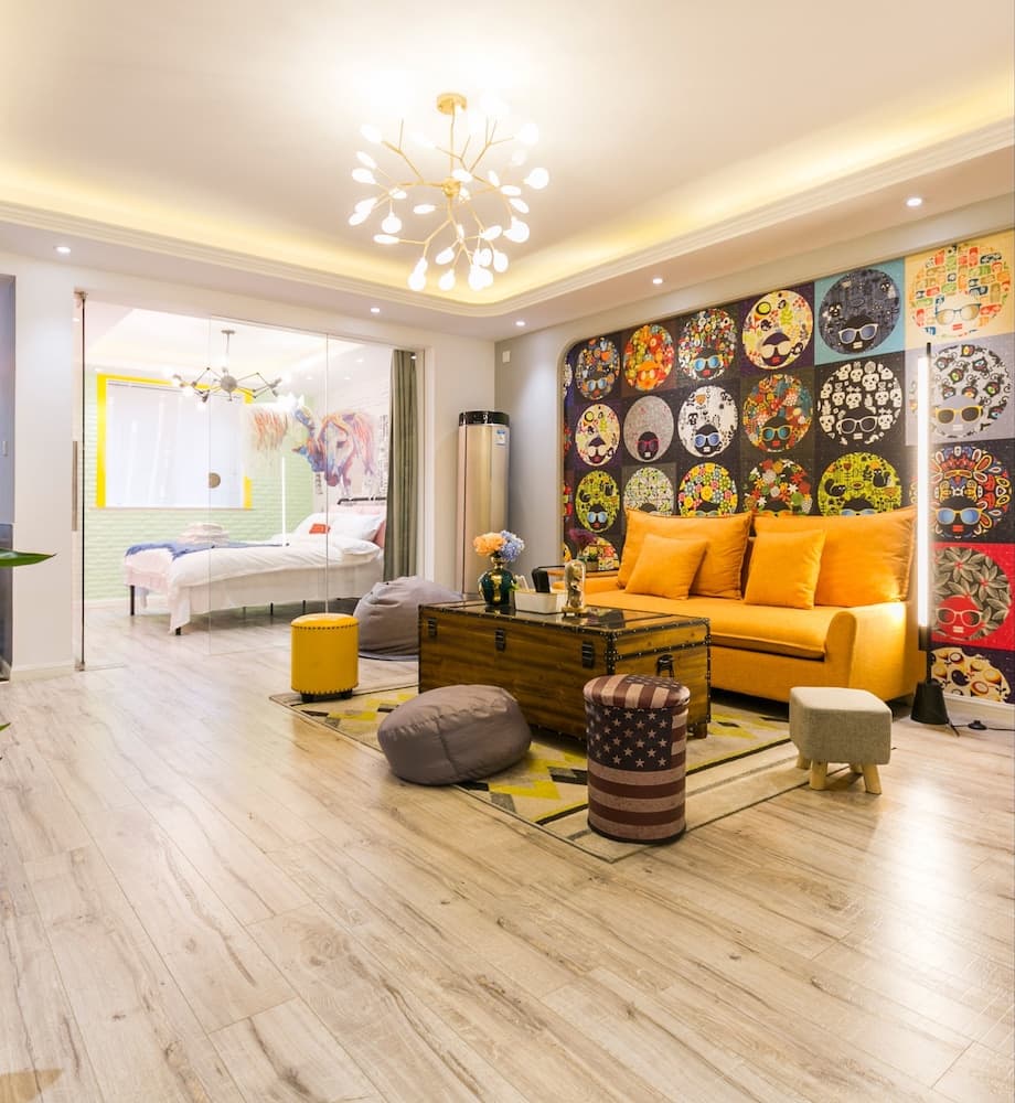 Henry's Apartment- Taikang Road