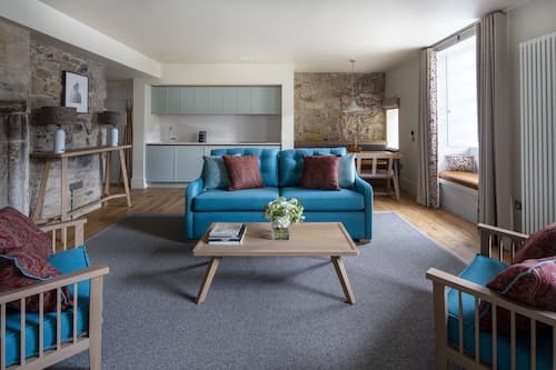 Abbey Strand Apartments, at Holyrood