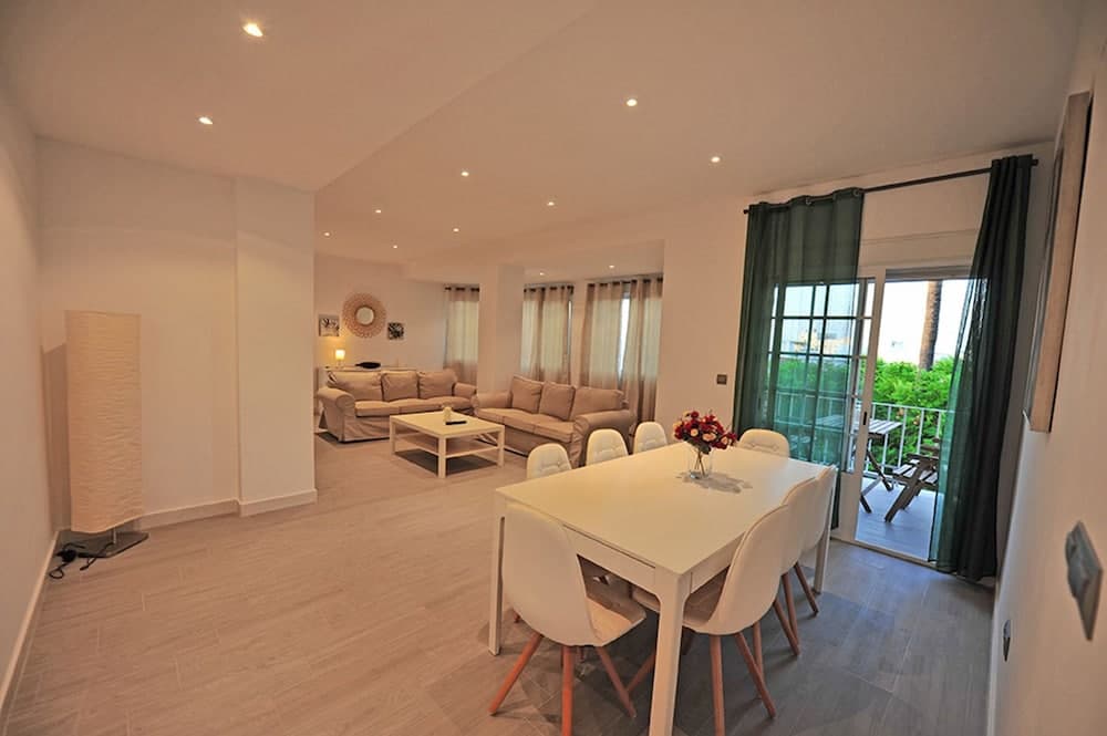 Terrazas Plaza Arenal 5 Dormitorios