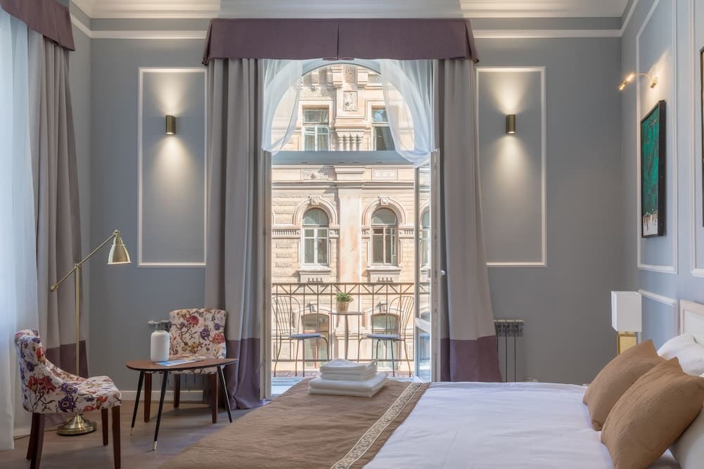 Roth & Rubinstein Mini Hotel