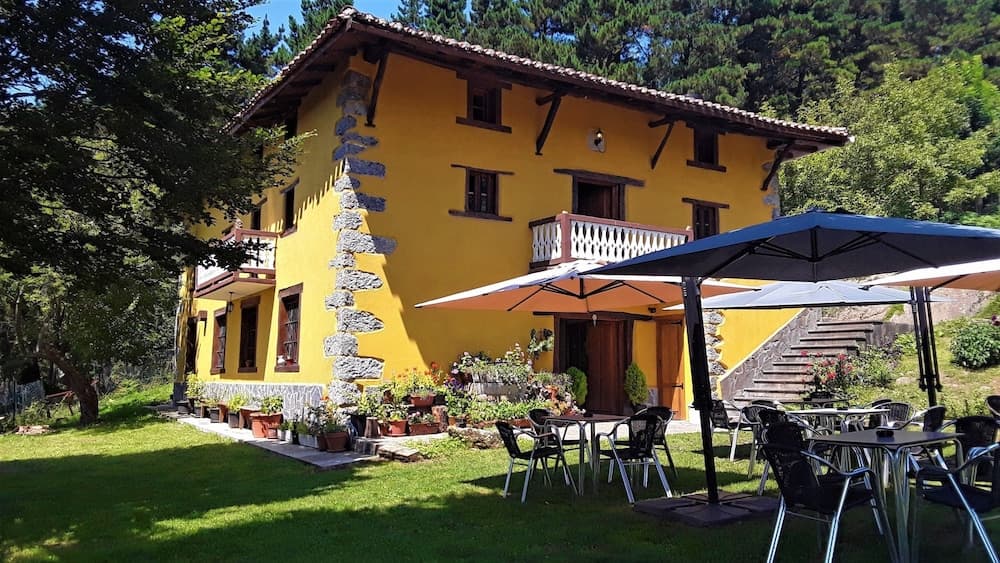 Albergue Rural Mandoia - Hostel