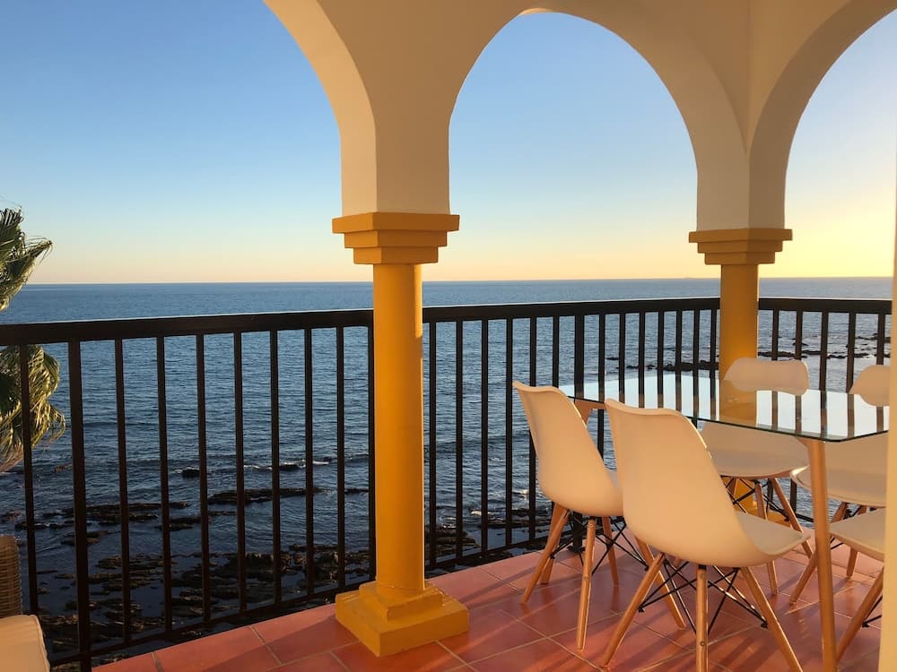 Apartment on the beachfront