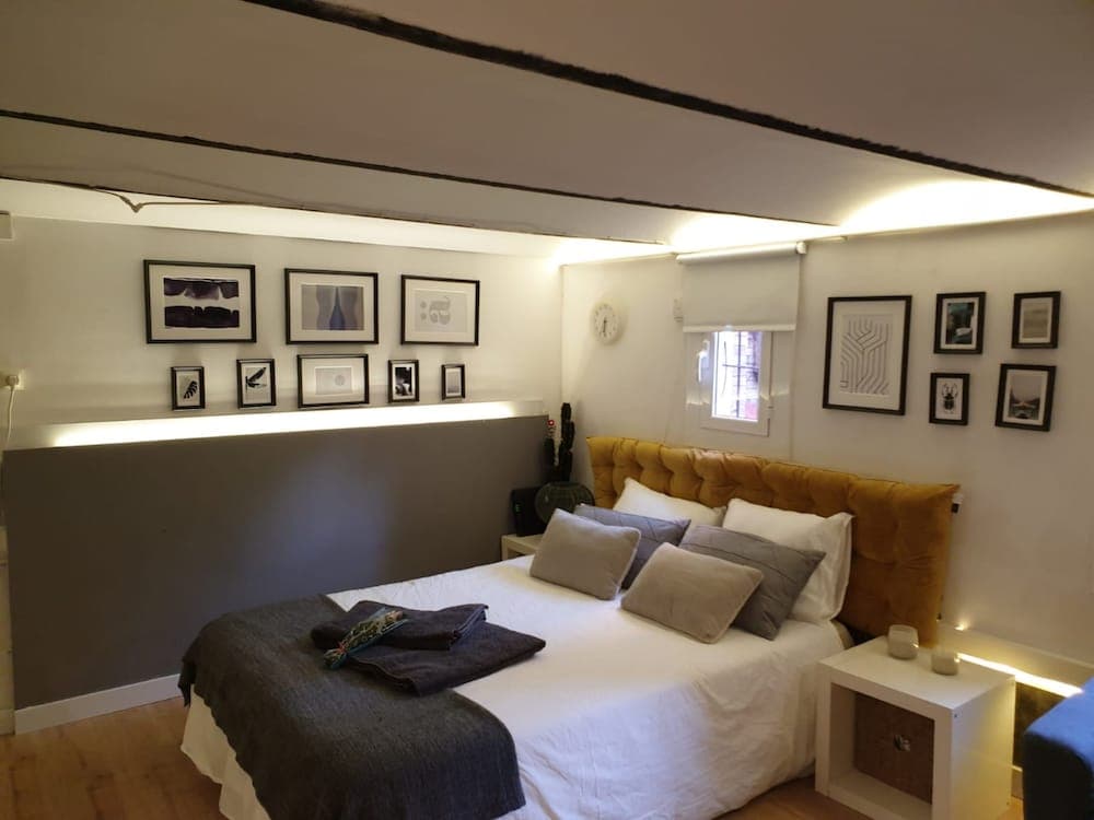 New Studio Just Renovated Center BCN