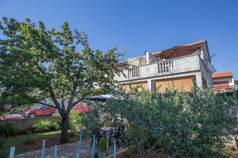 Konaklama yerinin ön cephesi