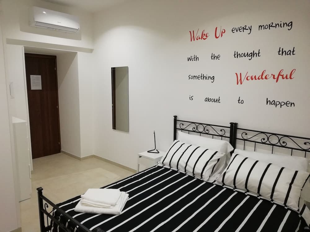 Imera Rooms