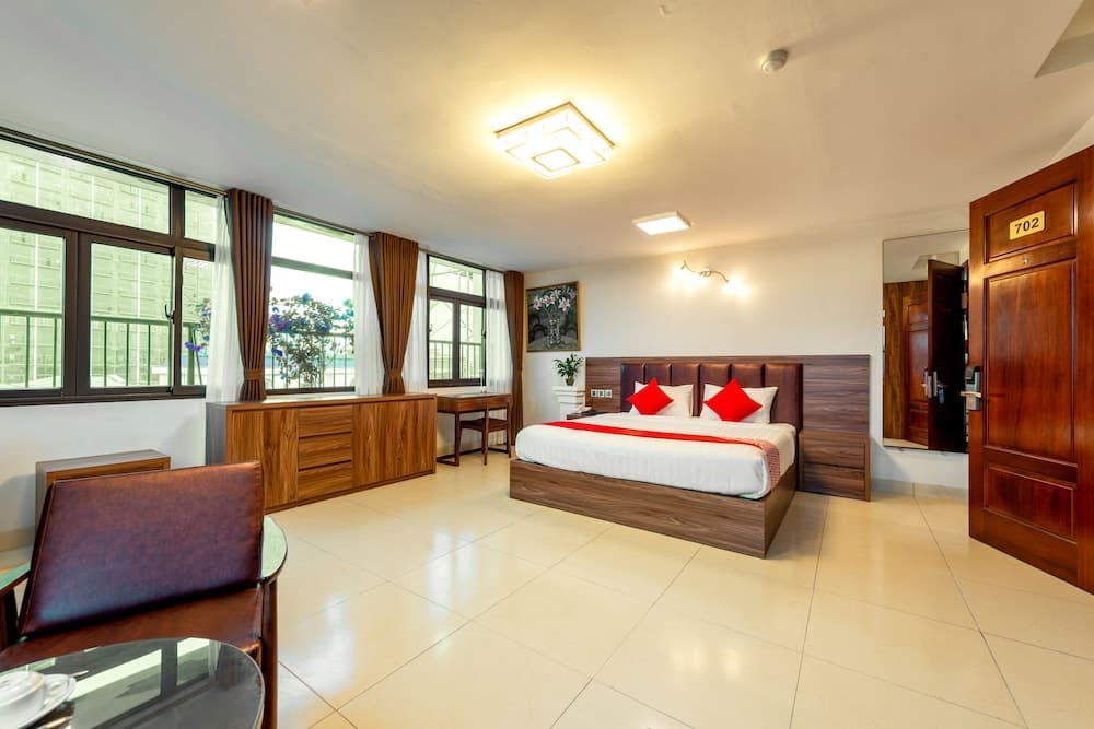 Westlake Tay Ho Hotel