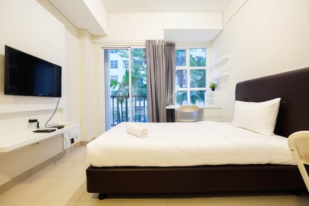 Simply Studio Saveria Apartment near ICE BSD