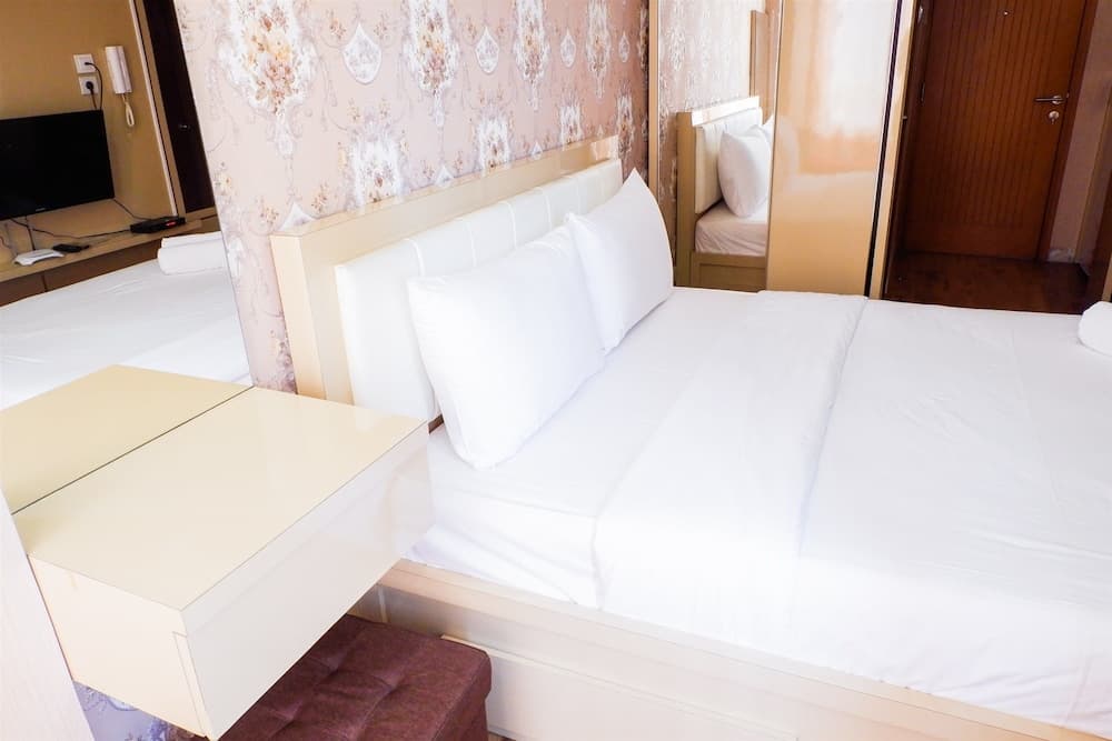 Modern Furnished Studio Room Cinere Bellevue Suites Apartment