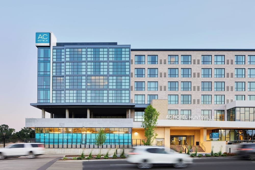 AC Hotel by Marriott Huntsville Downtown