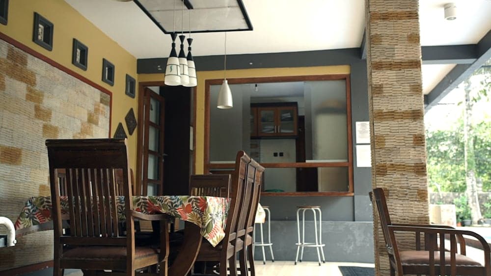 Odada yemek servisi