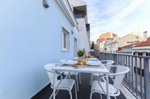 Estrela Terrace by Homing