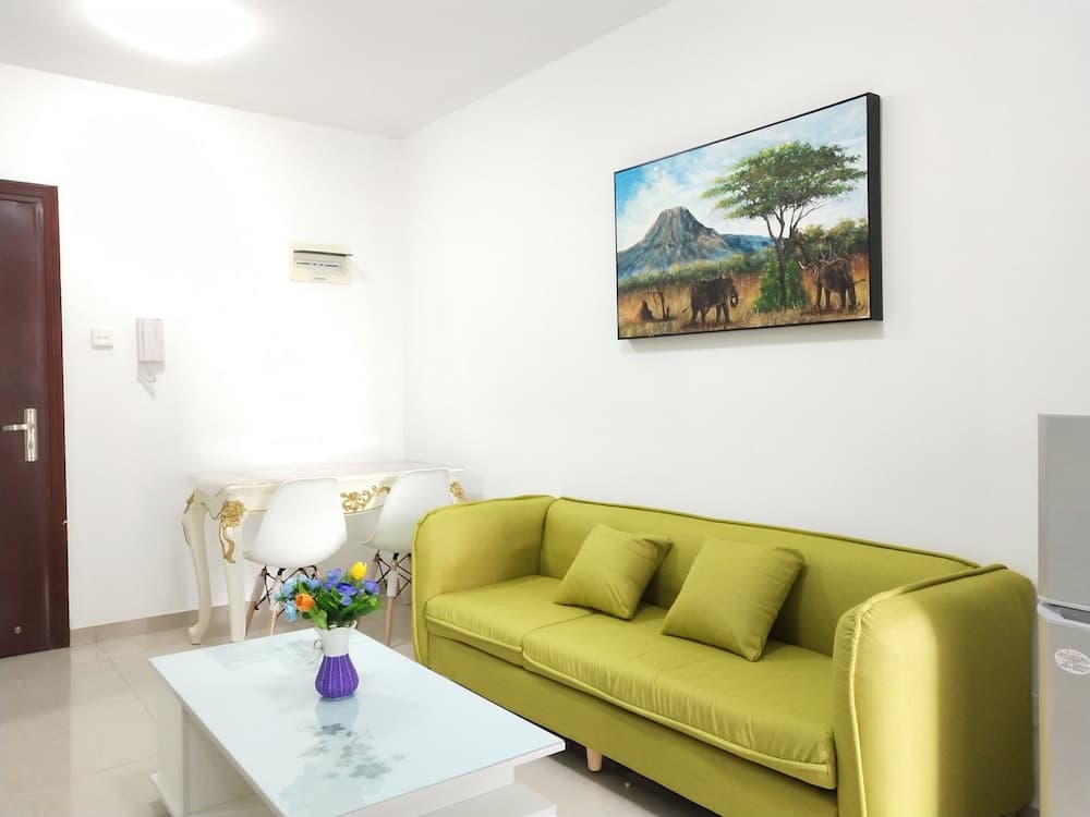 Gemmed Apartment
