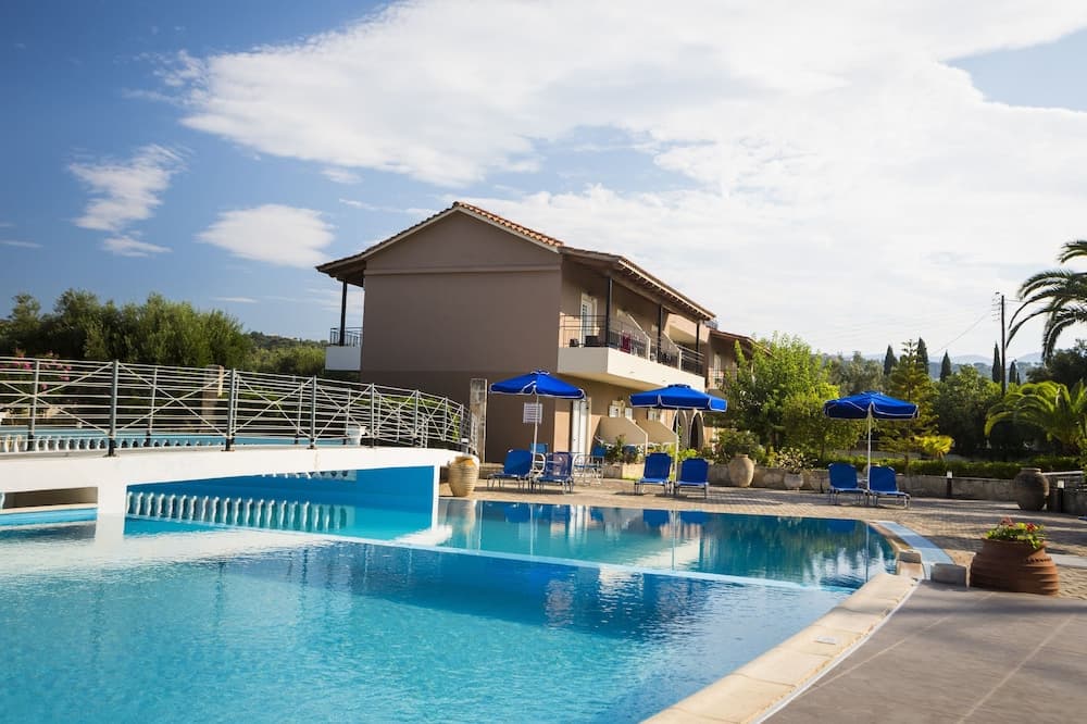 Olive Grove Studios & Apartments