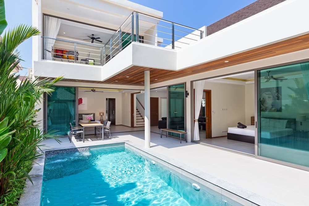 Exquisite Thai Balinese Pool Villa Mika