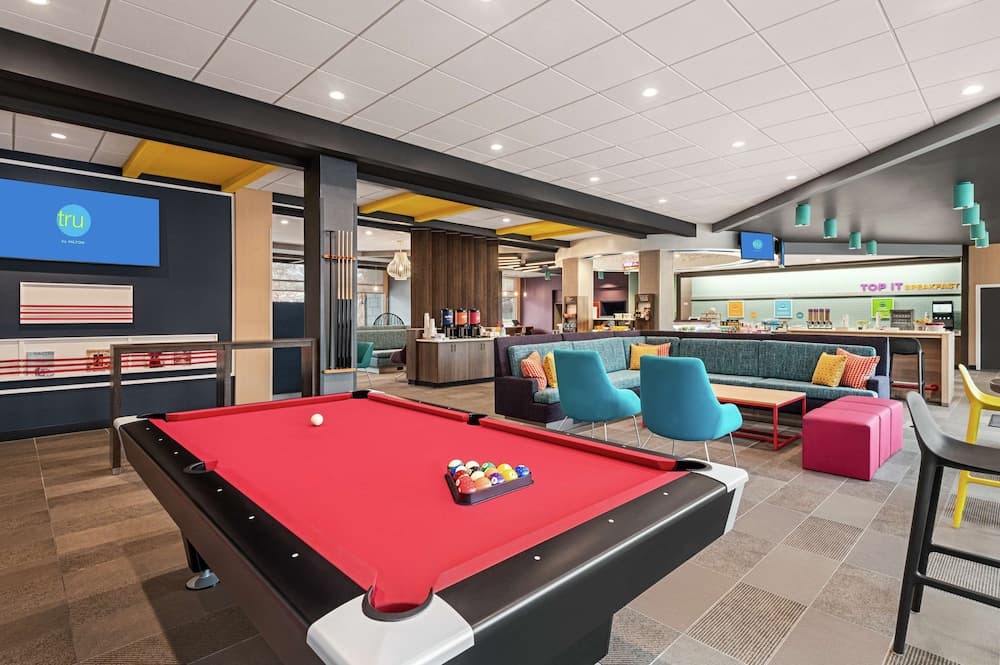 Tru by Hilton Greenville Woodruff Road