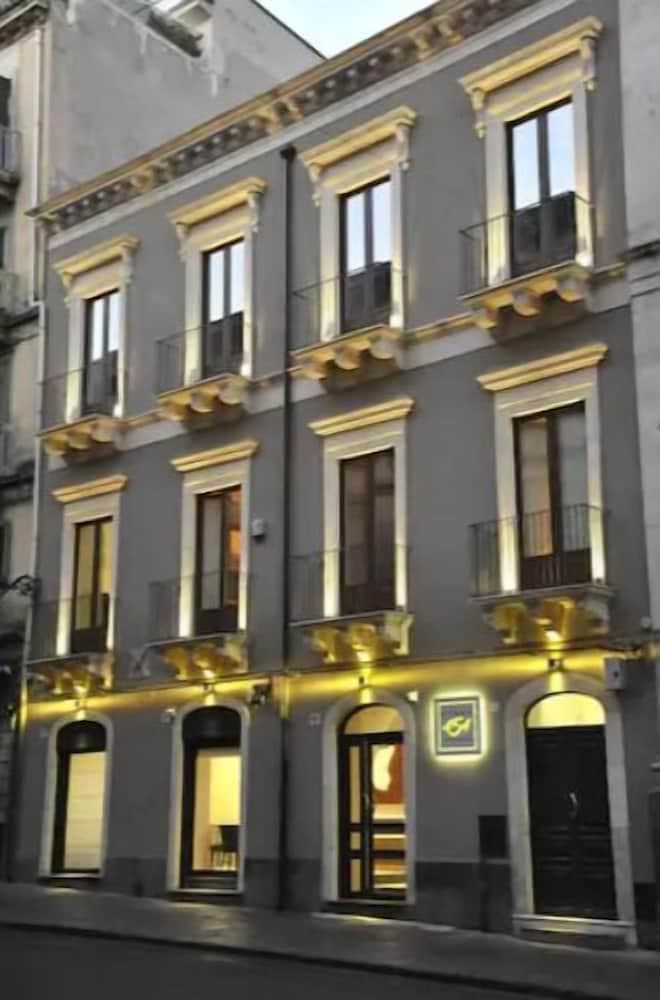 Etnea 454   Catania Luxury Rooms