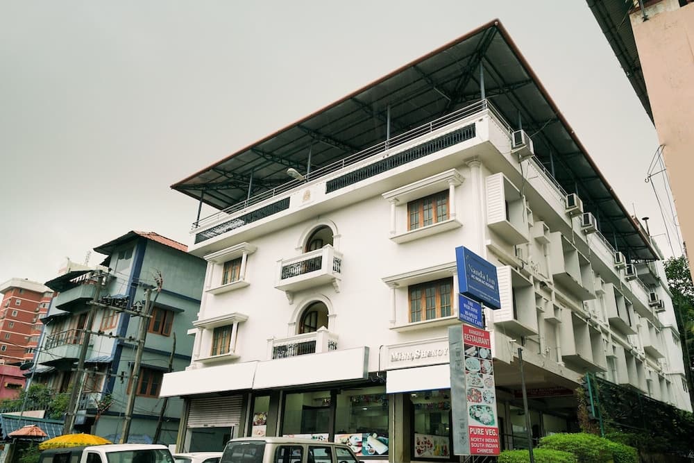 OYO 3633 Nanda Inn