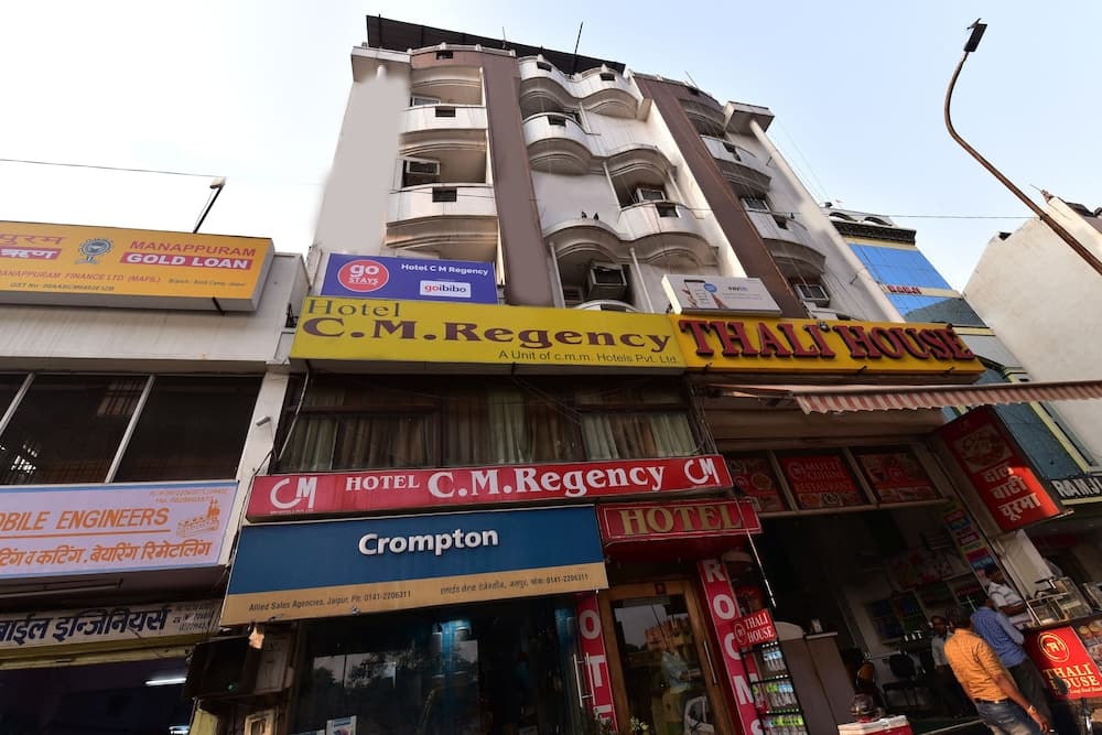 OYO 22915 C M Regency