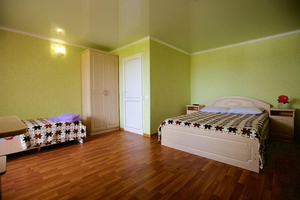 Rodnichok Guesthouse