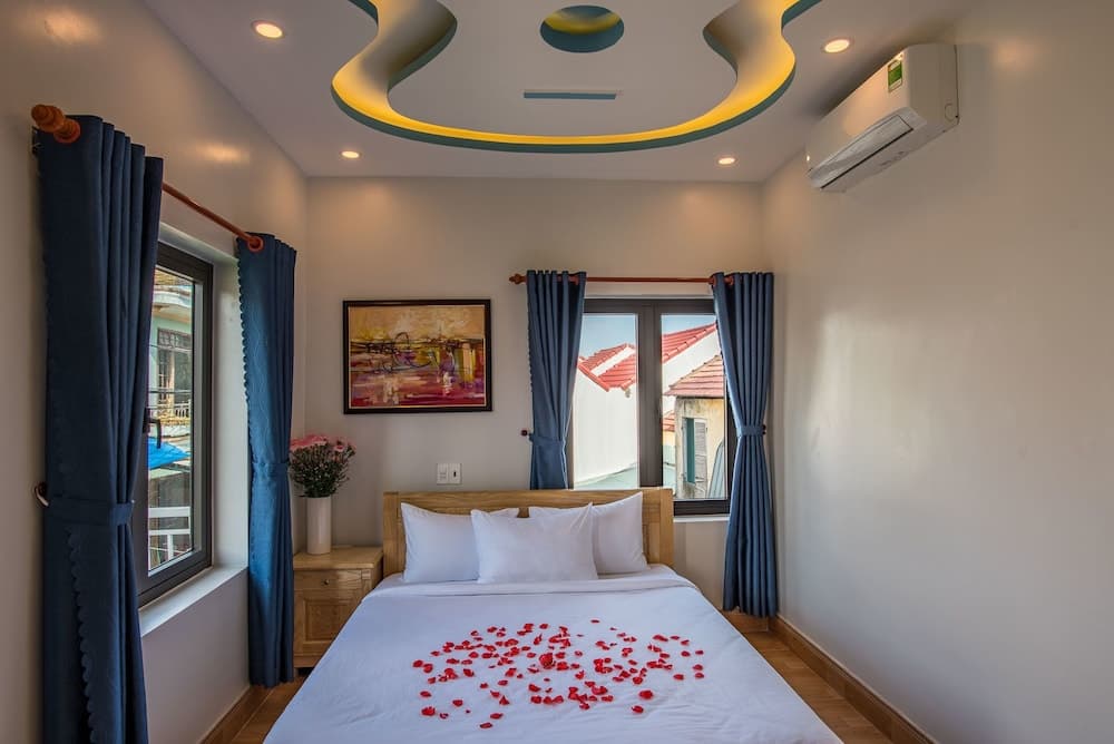 Minh An Riverside Villa