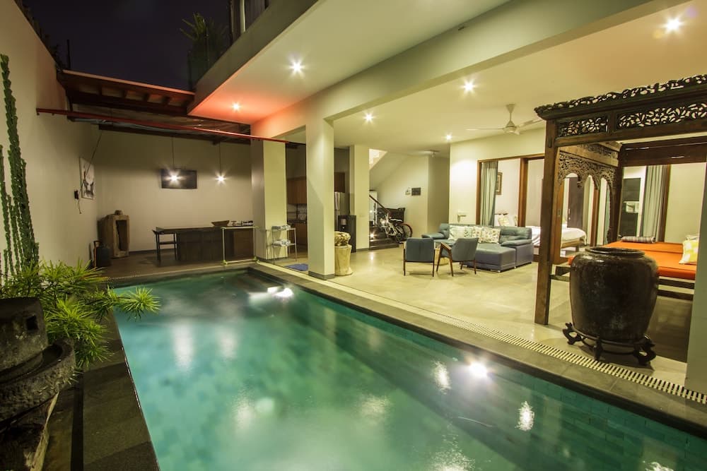 Villa Rainbow Runner