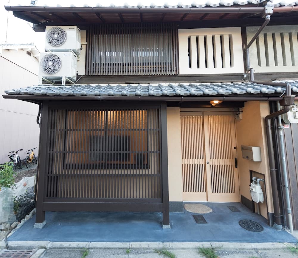 Happy House