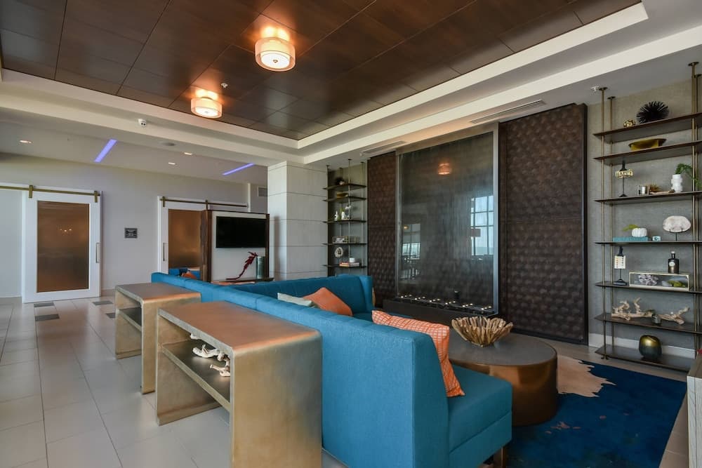 Lobi dinlenme salonu