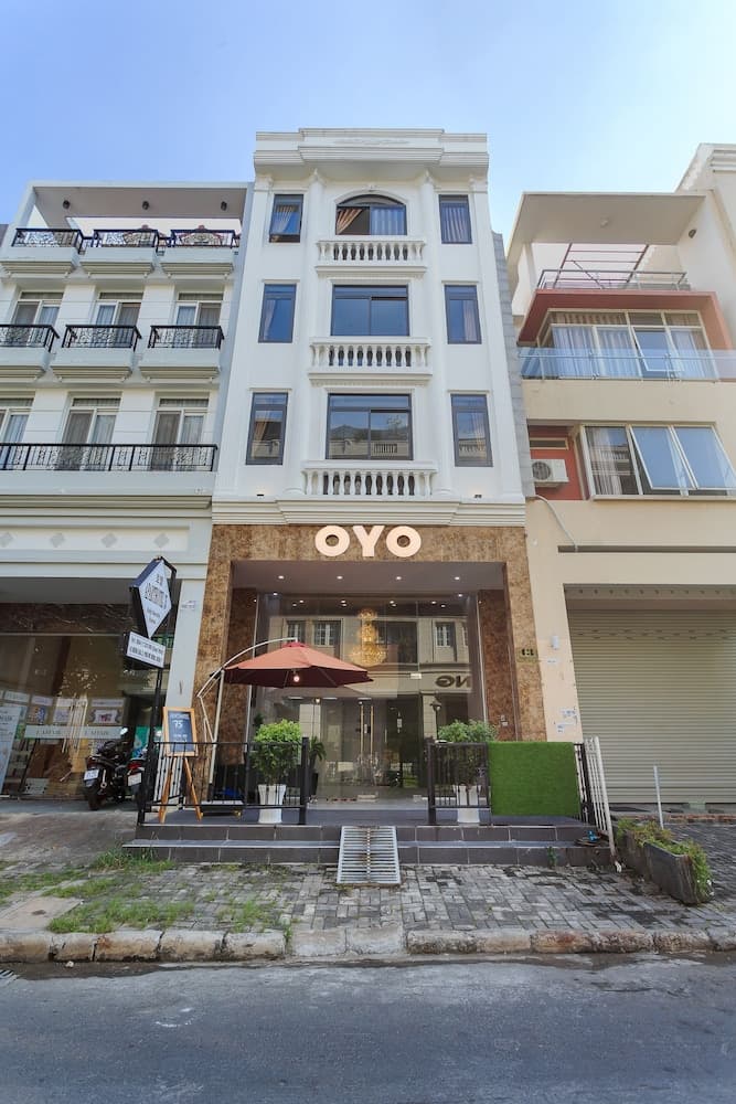 OYO 136 Aparthotel 75